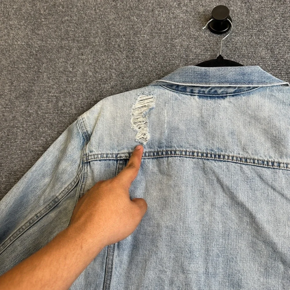 Gap 1969 Denim Trucker Jacket Mens L Tall Light Wash Distressed Ripped Button Up
